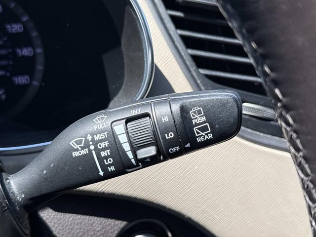 Used 2018 Hyundai Santa Fe Sport w/ 2.4L Tech Package 04 AWD/4WD image 26