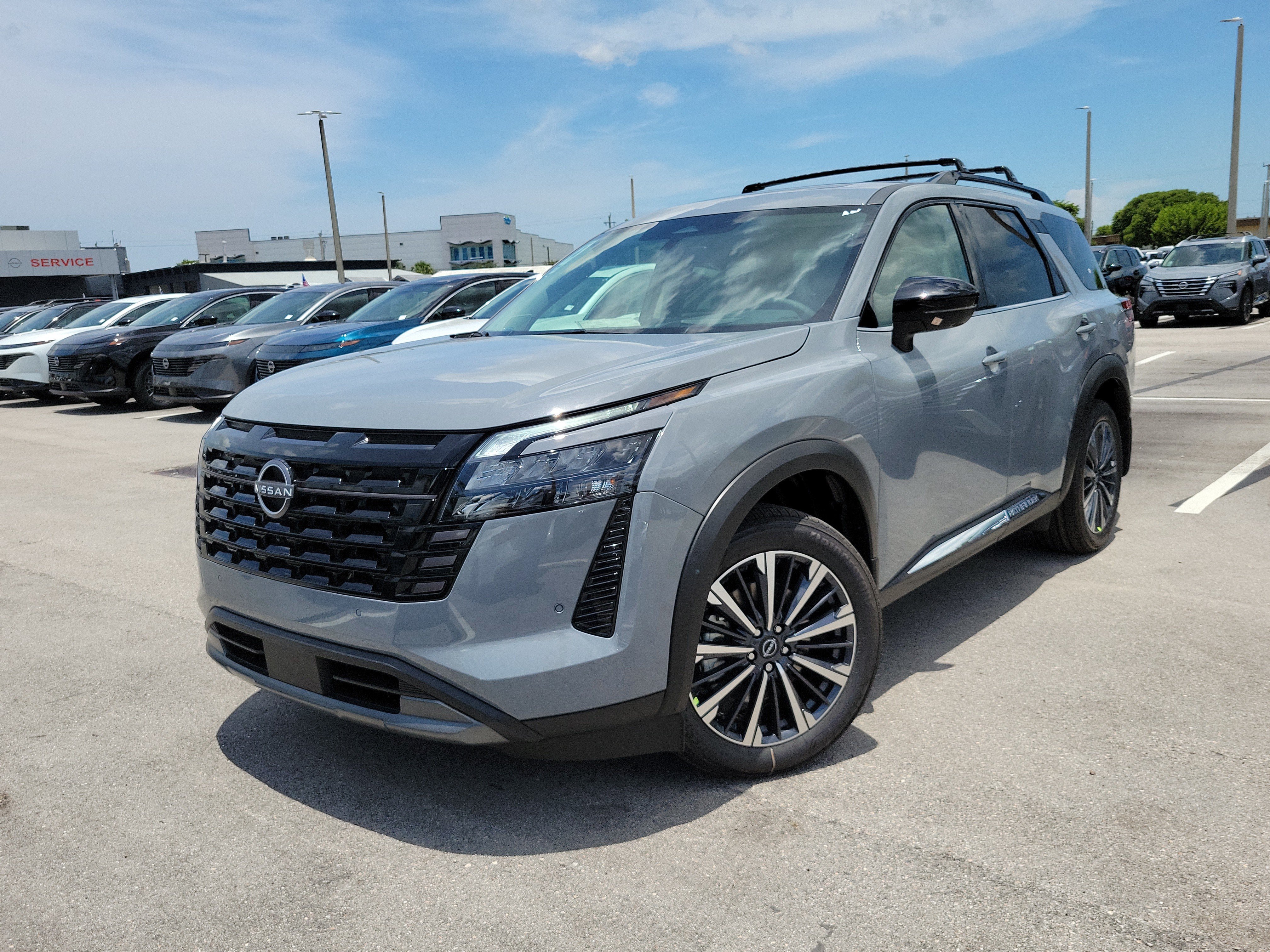 New 2026 Nissan Pathfinder Platinum w/ Cargo Package FWD image 19