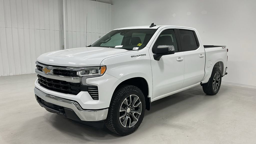 Used 2023 Chevrolet Silverado 1500 LT AWD/4WD image 1