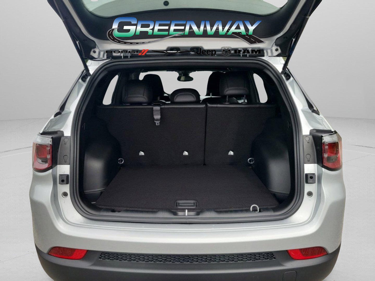 New 2026 Jeep Compass Latitude image 7