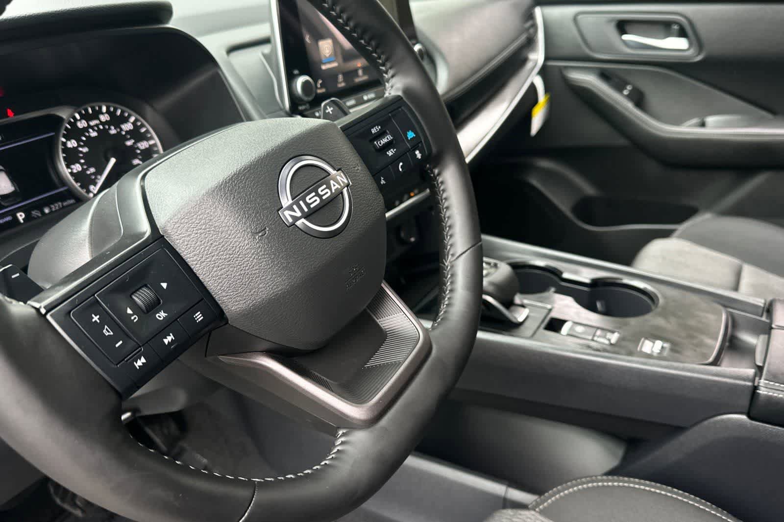 New 2026 Nissan Rogue SV FWD image 12