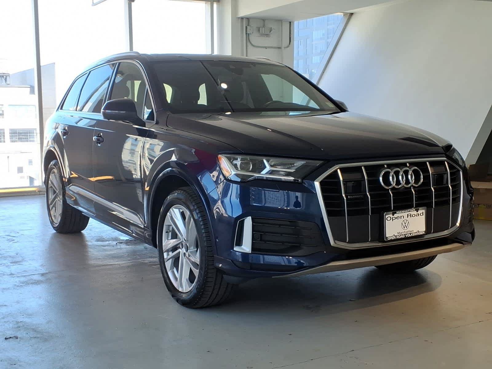 Used 2023 Audi Q7 2.0T Premium w/ Convenience Package AWD/4WD image 3