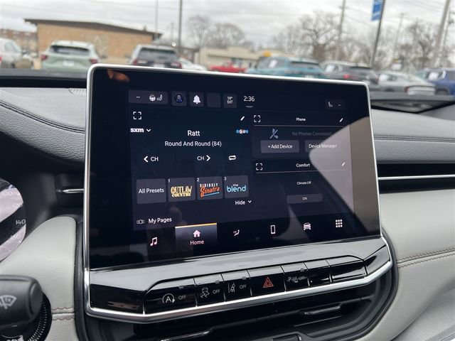 Used 2023 Jeep Compass Limited image 15