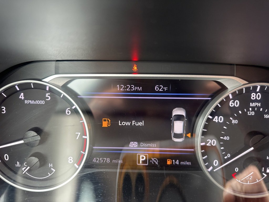 Used 2024 Nissan Sentra SV image 32