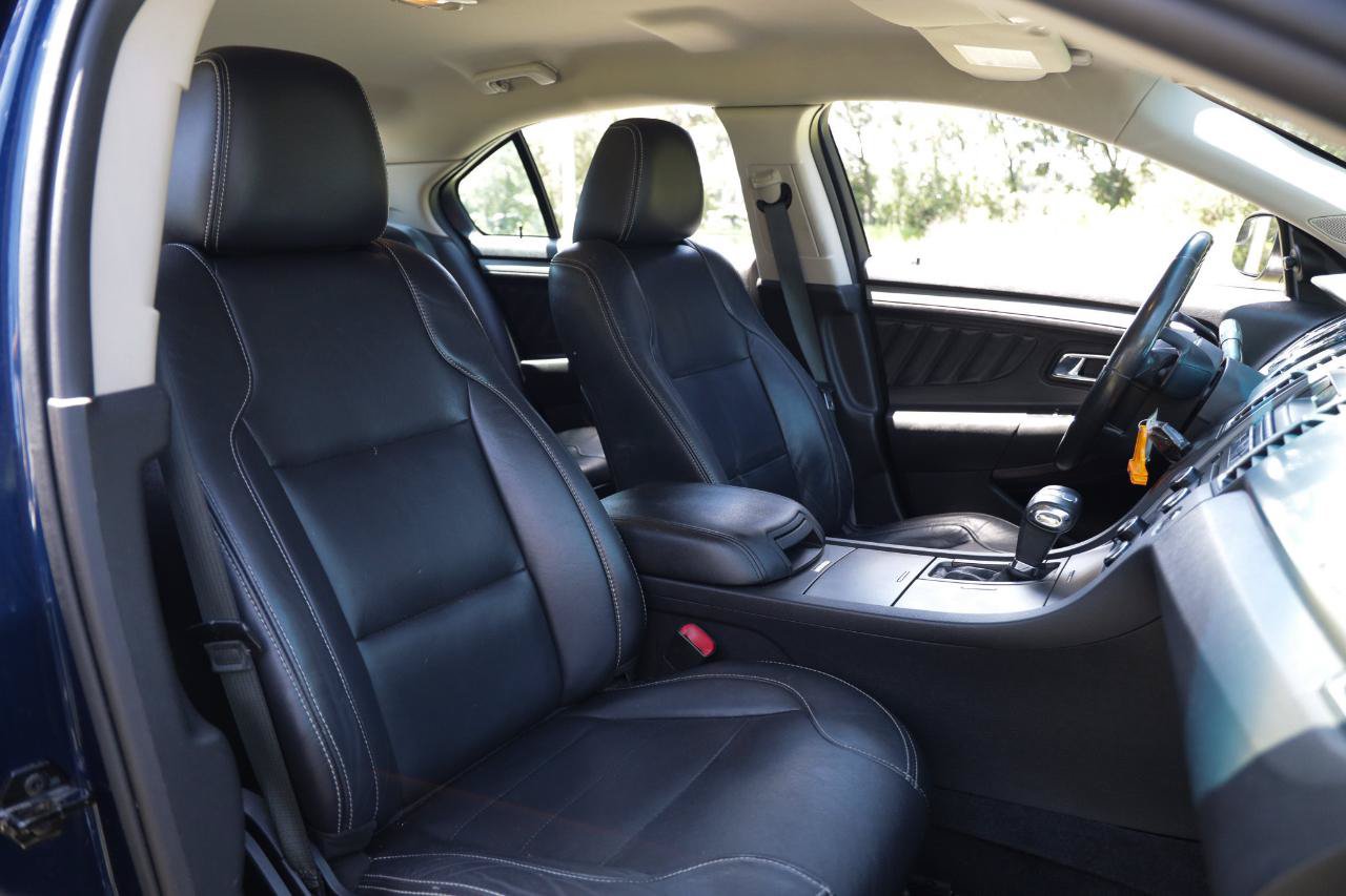 Used 2012 Ford Taurus SEL FWD image 16