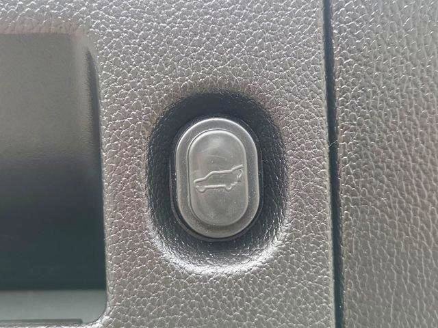 Used 2020 Cadillac Escalade Luxury AWD/4WD image 10