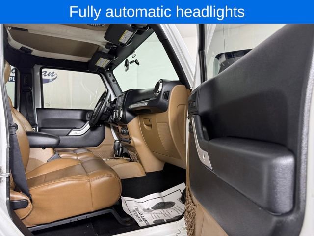 Used 2012 Jeep Wrangler Unlimited Rubicon w/ Dual Top Group image 15