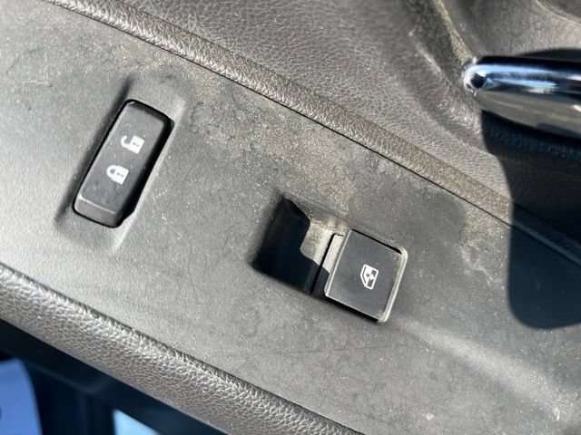 Used 2018 Chevrolet Trax LT w/ LT Convenience Package FWD image 37