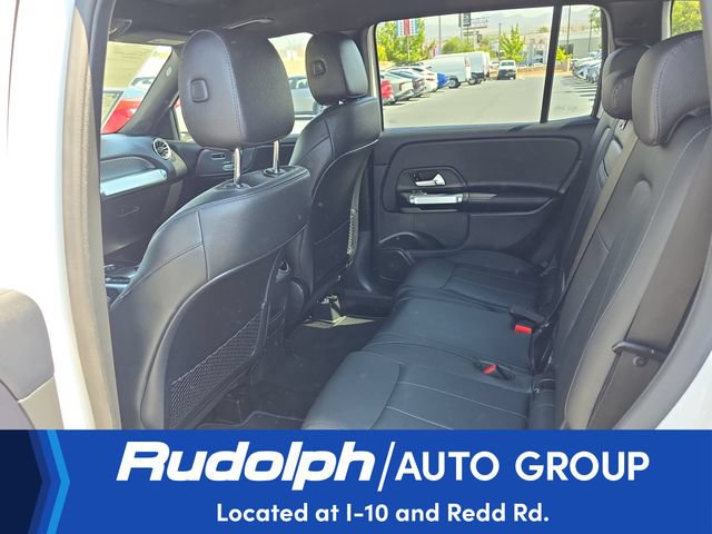Used 2023 Mercedes-Benz GLB 250 4MATIC w/ Premium Package image 24