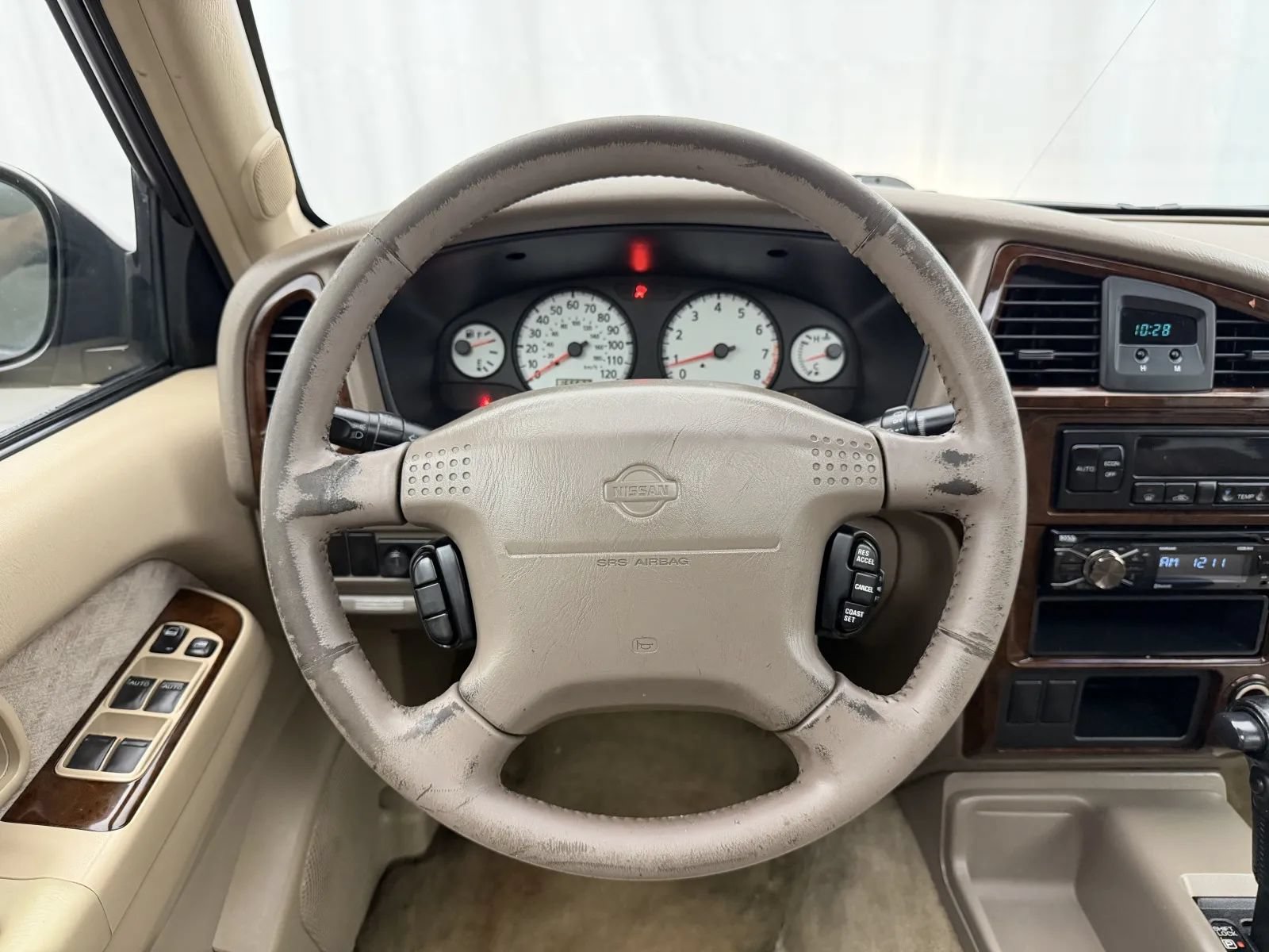 Used 2001 Nissan Pathfinder LE RWD image 11