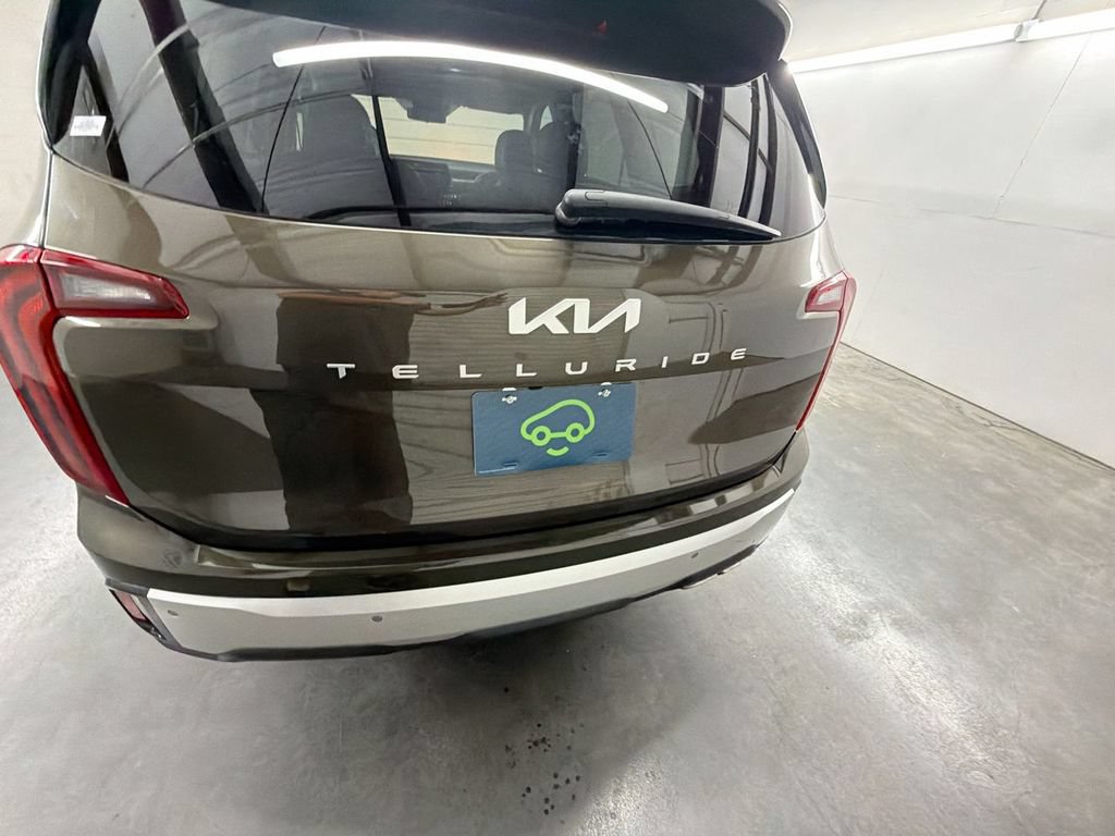 Used 2024 Kia Telluride S w/ S Sunroof Package FWD image 32