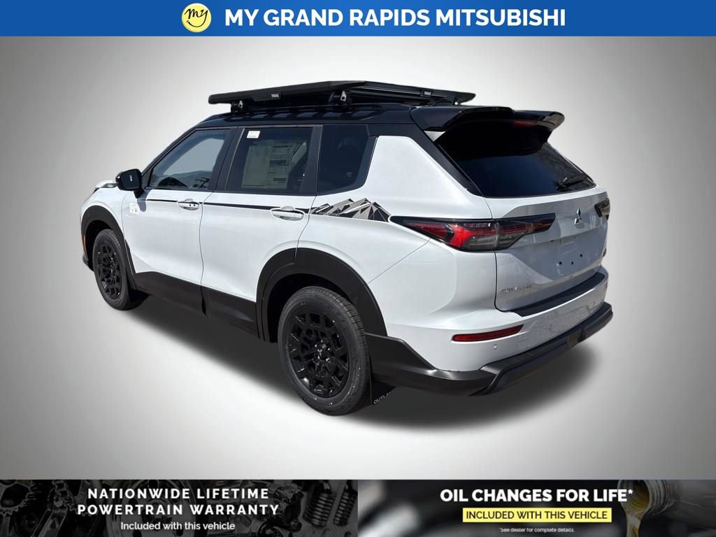New 2026 Mitsubishi Outlander Trail Edition image 5