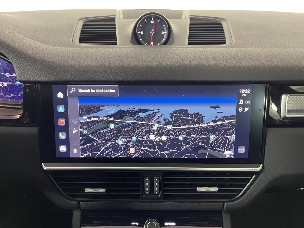 Certified 2023 Porsche Cayenne Coupe image 33