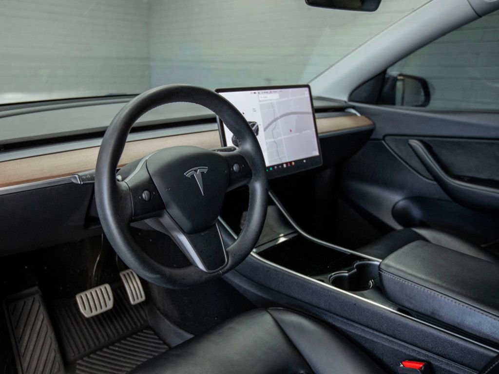Used 2020 Tesla Model Y Performance image 15
