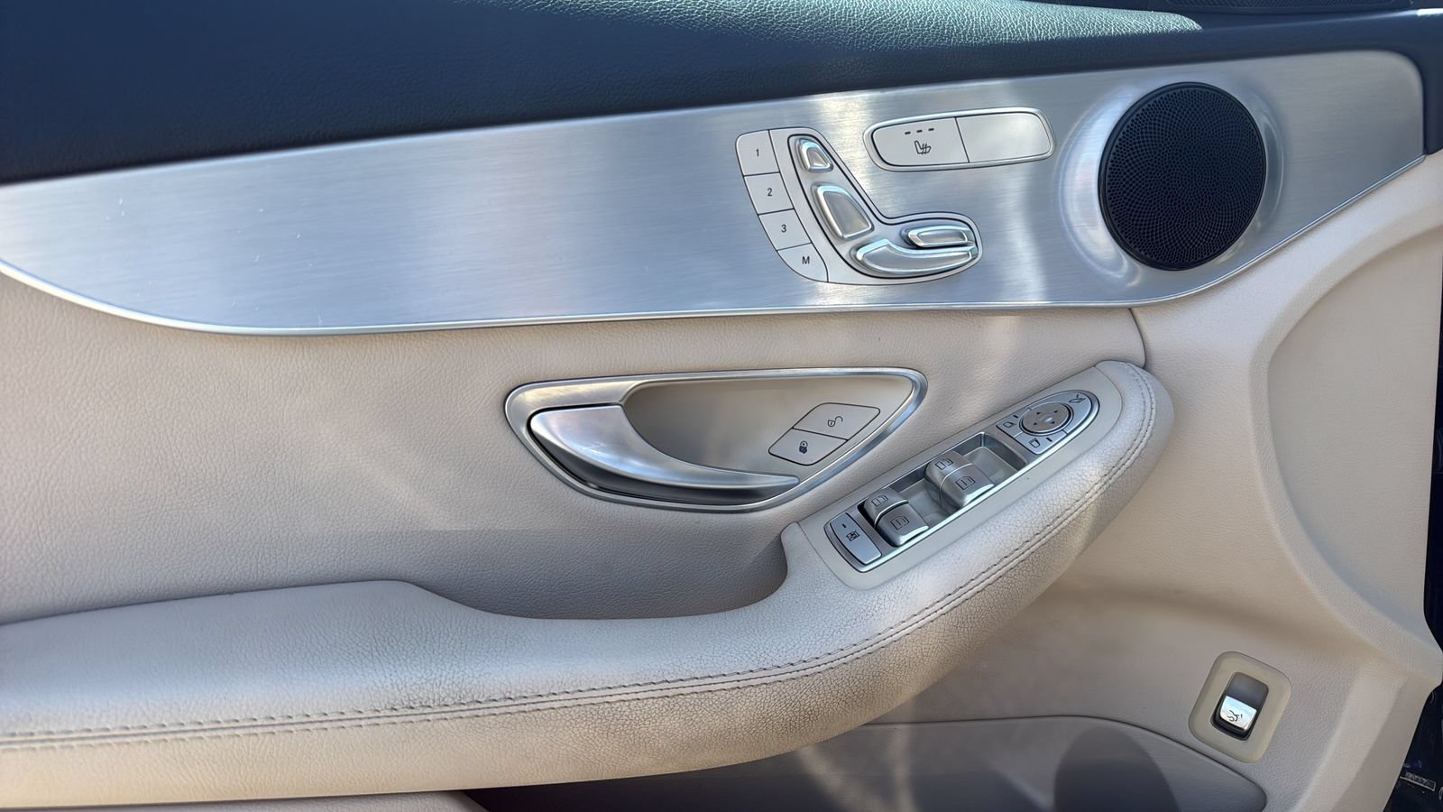 Used 2017 Mercedes-Benz C 300 Sedan image 8