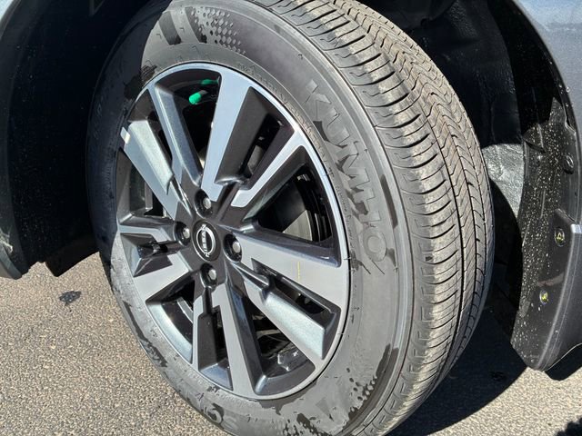 New 2025 Nissan Versa SV w/ Trunk Package image 10