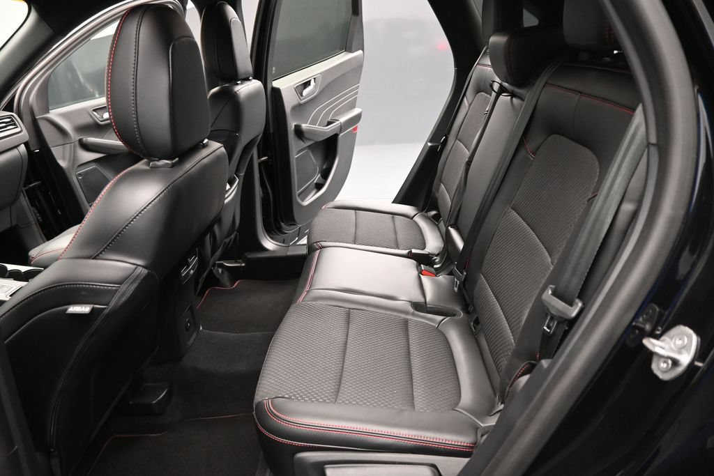 Certified 2023 Ford Escape ST-Line w/ Tech Pack #1 FWD image 18