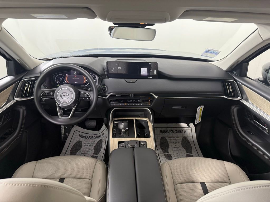 New 2025 MAZDA CX-70 Plug-In Hybrid w/ Premium Pkg image 24