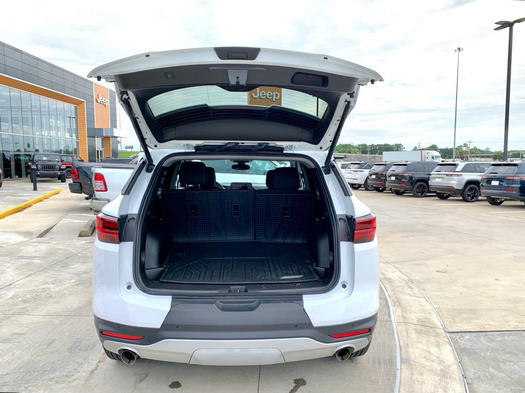 Used 2024 Chevrolet Blazer LT w/ Convenience Package FWD image 20