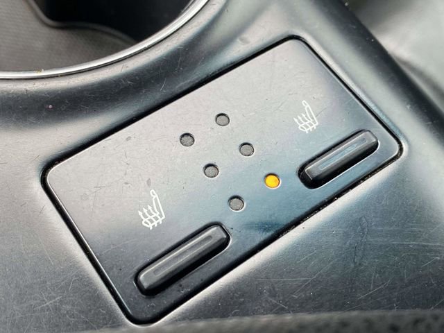 Used 2018 Toyota Camry XSE image 29