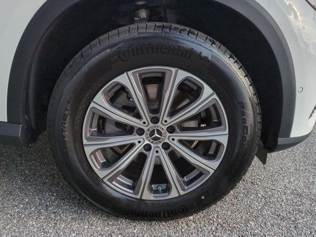 Used 2026 Mercedes-Benz GLC 300 image 11