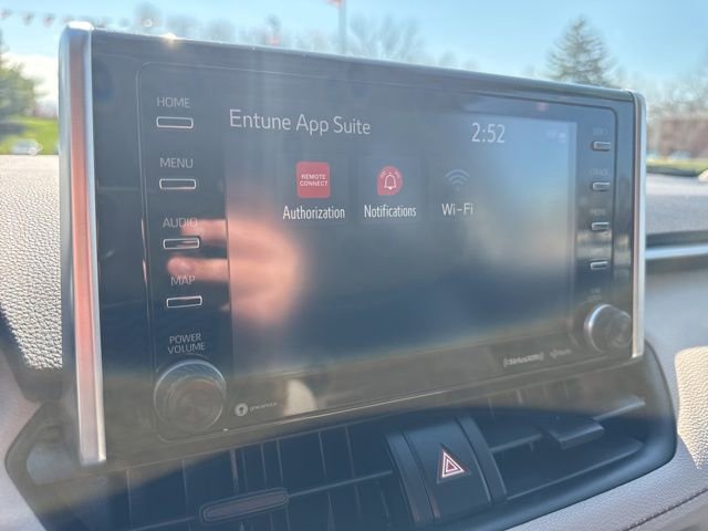 Used 2021 Toyota RAV4 XLE w/ Convenience Package image 19