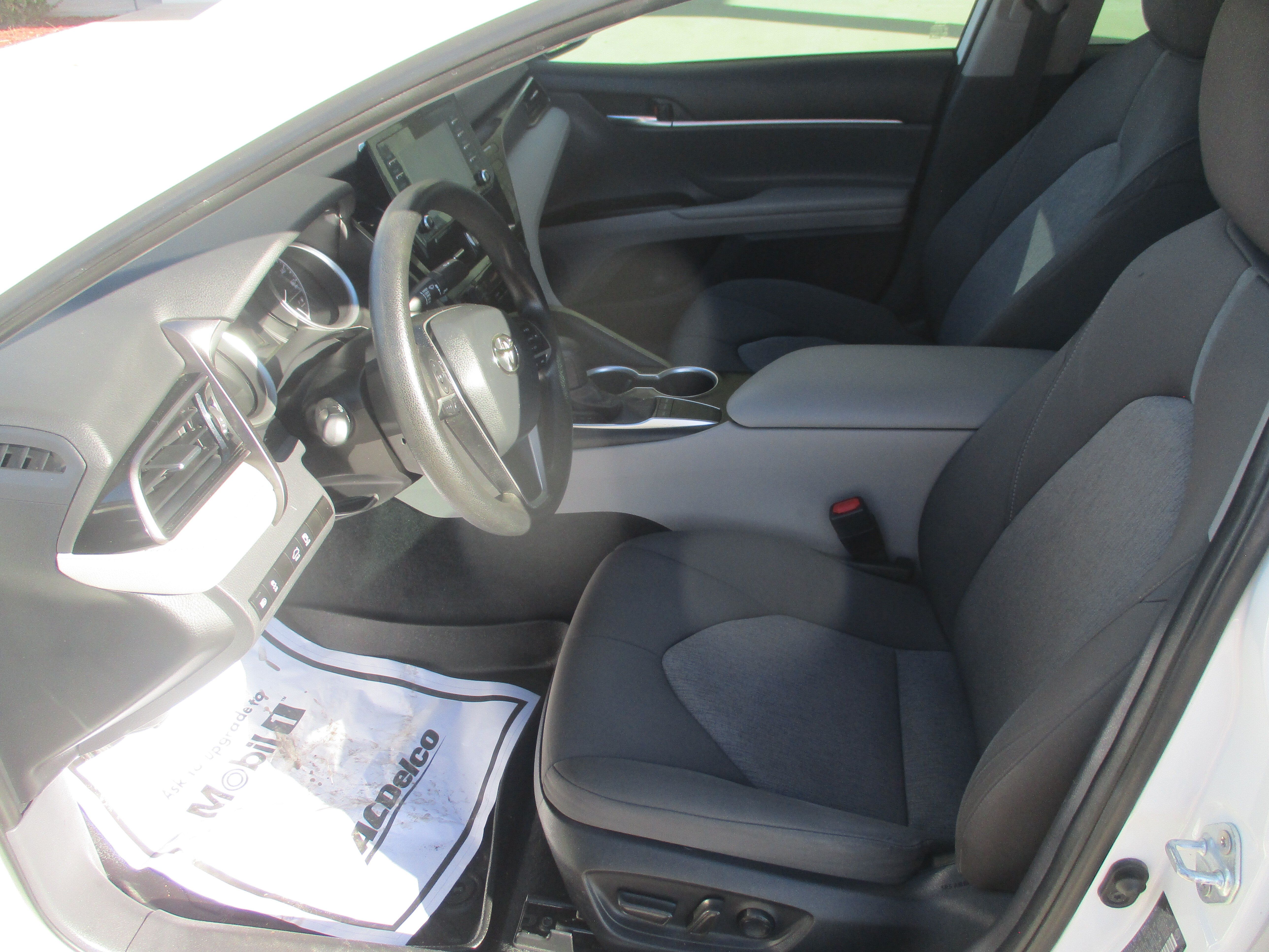 Used 2023 Toyota Camry LE FWD image 6