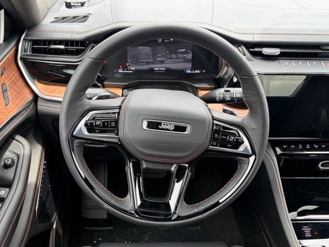 New 2026 Jeep Grand Cherokee Summit AWD/4WD image 36