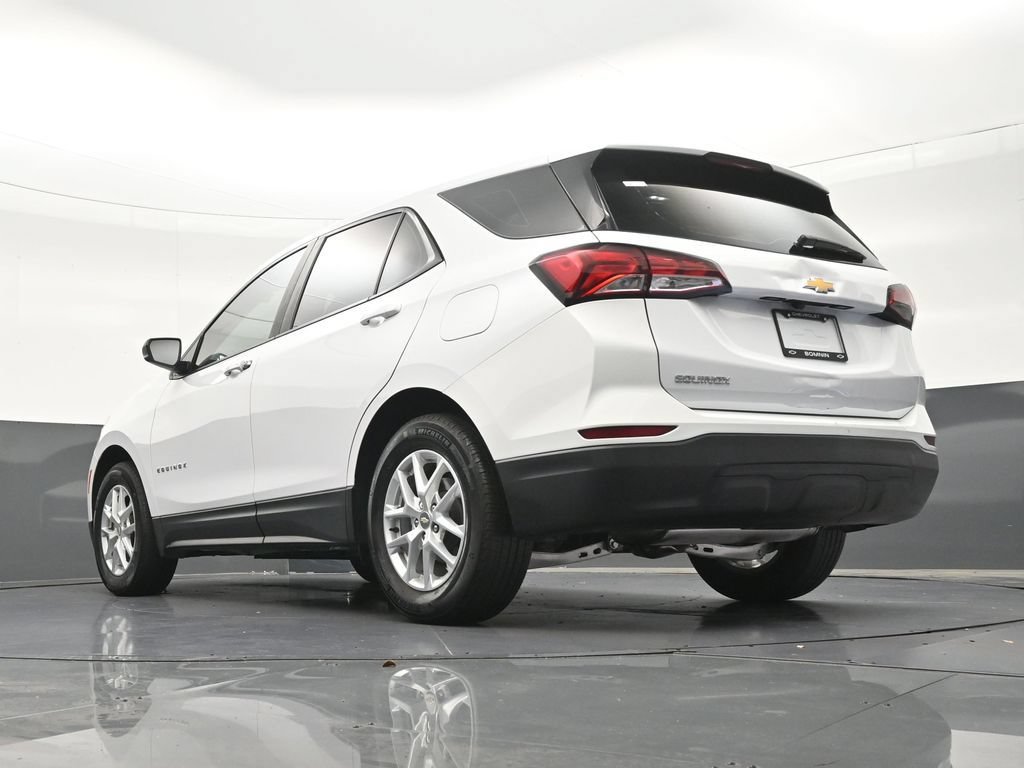 Used 2023 Chevrolet Equinox LS FWD image 31