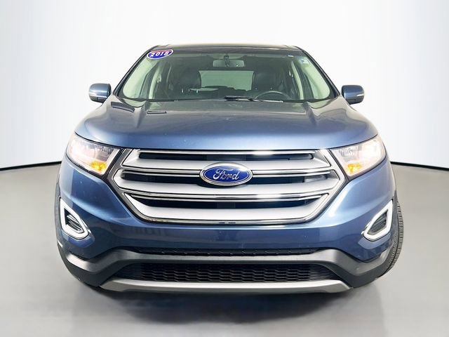 Used 2018 Ford Edge Titanium image 3