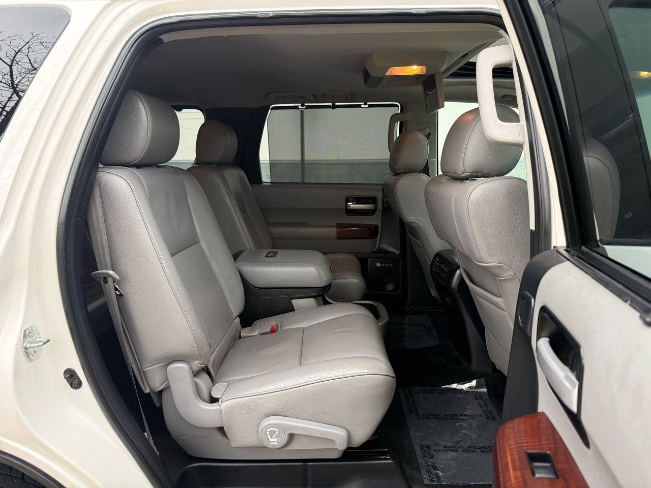 Used 2012 Toyota Sequoia Platinum image 29