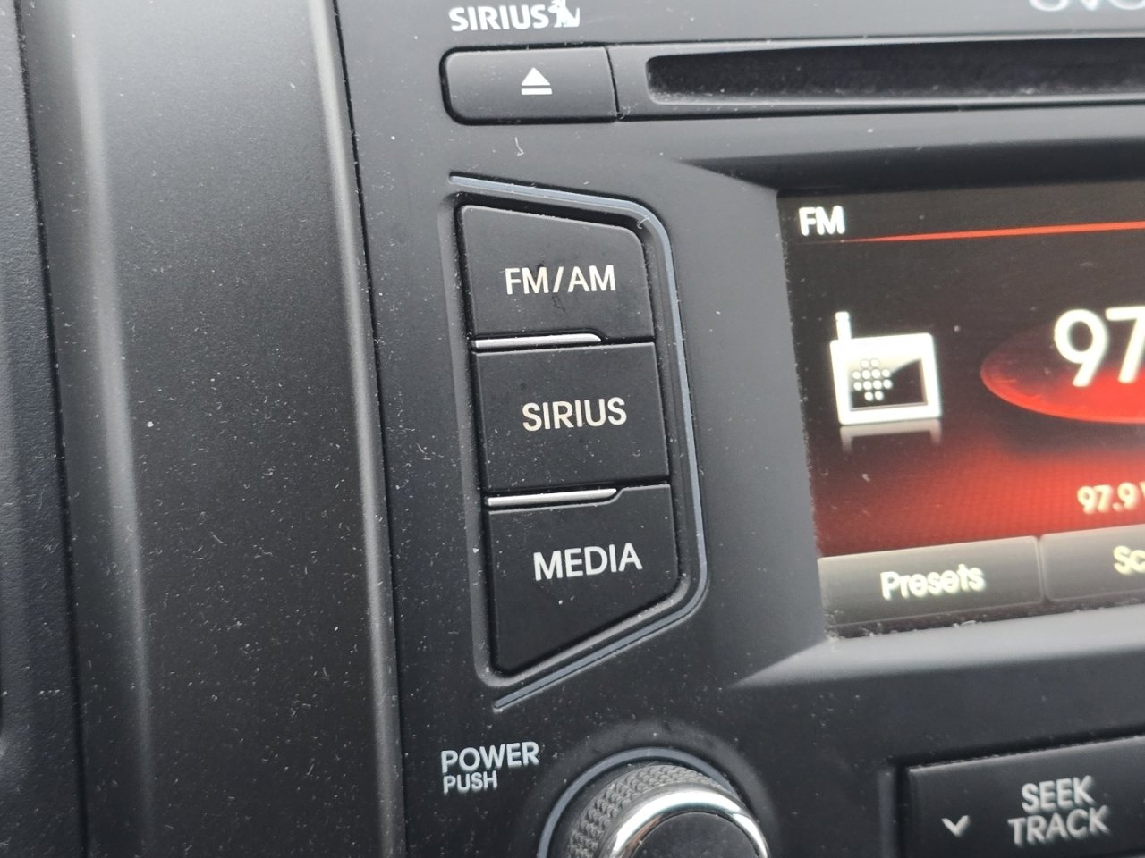 Used 2013 Kia Sorento LX w/ Convenience Pkg image 19