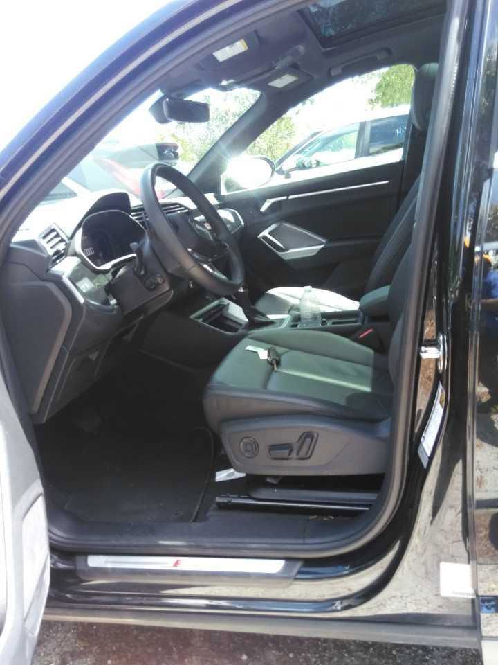 Used 2025 Audi Q3 2.0T Premium image 8