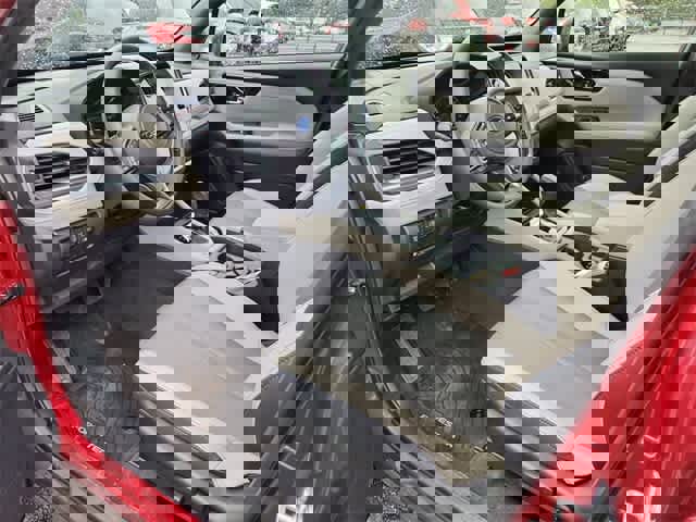 Certified 2025 Subaru Forester Limited image 9