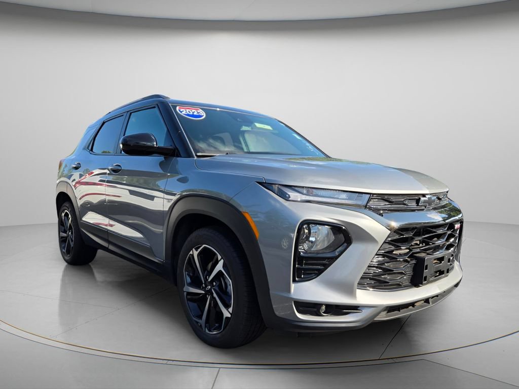 Used 2023 Chevrolet TrailBlazer RS w/ Convenience Package FWD image 4
