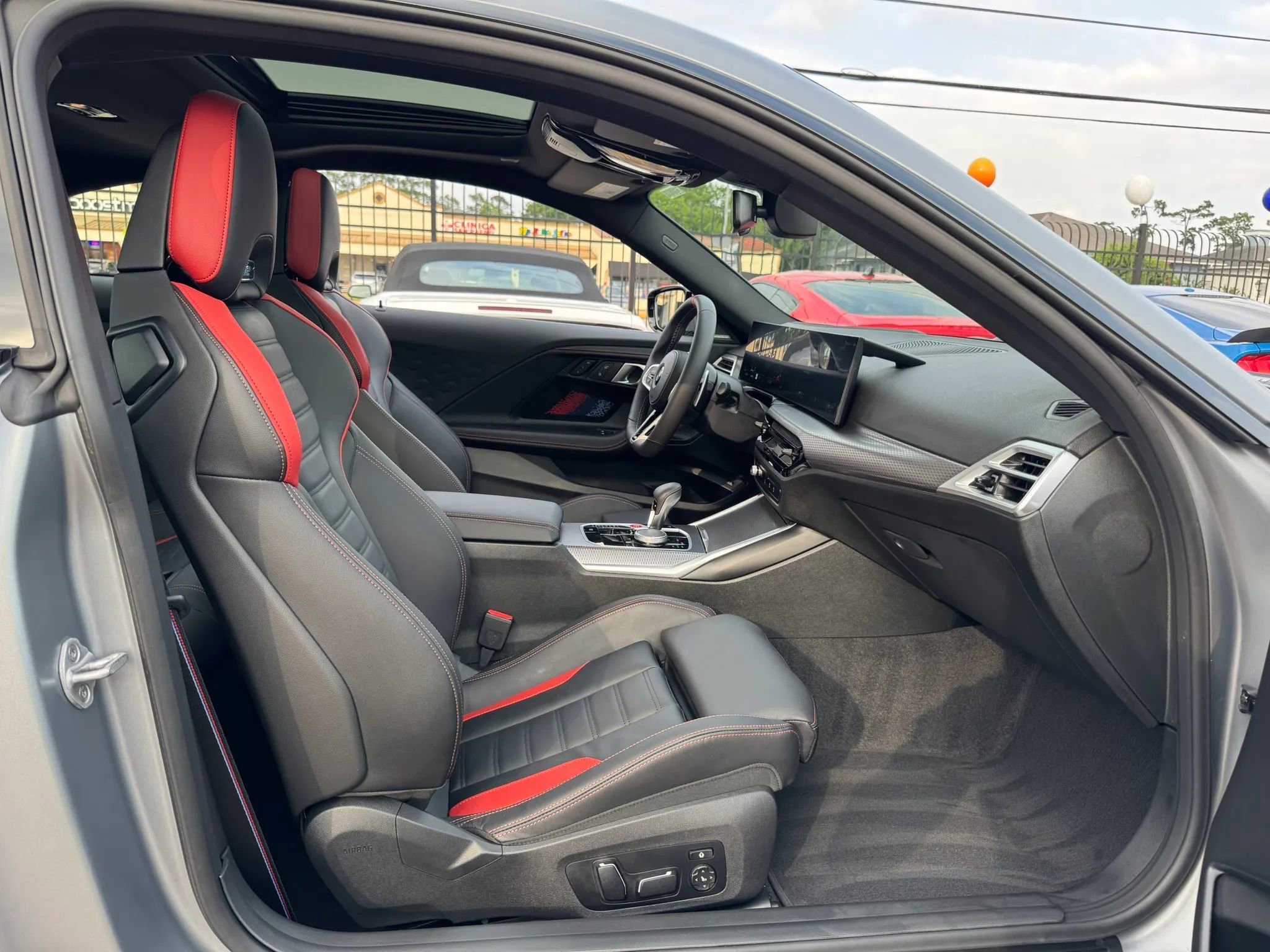 Used 2026 BMW M2 w/ Lighting Package RWD image 25