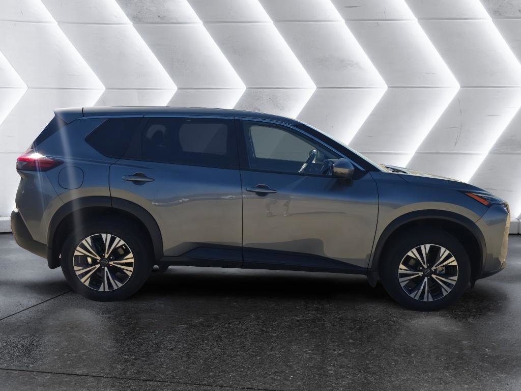 Used 2023 Nissan Rogue SV FWD image 4