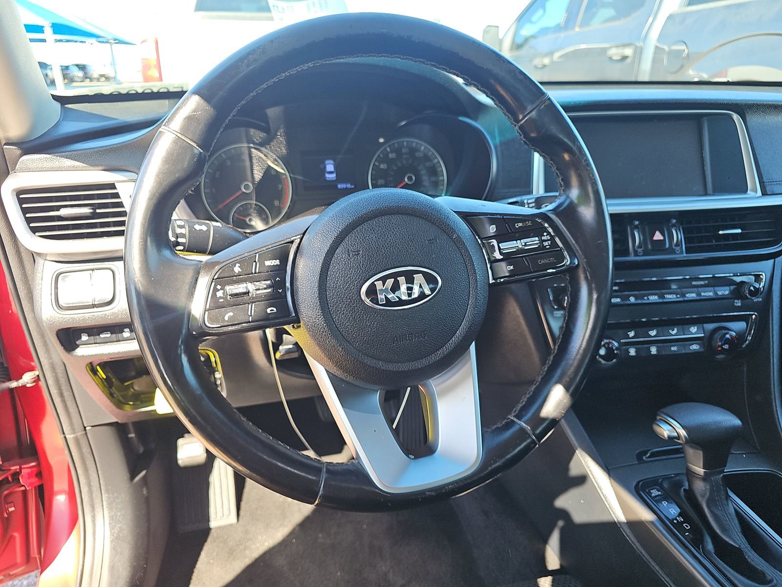 Used 2020 Kia Optima SE image 11