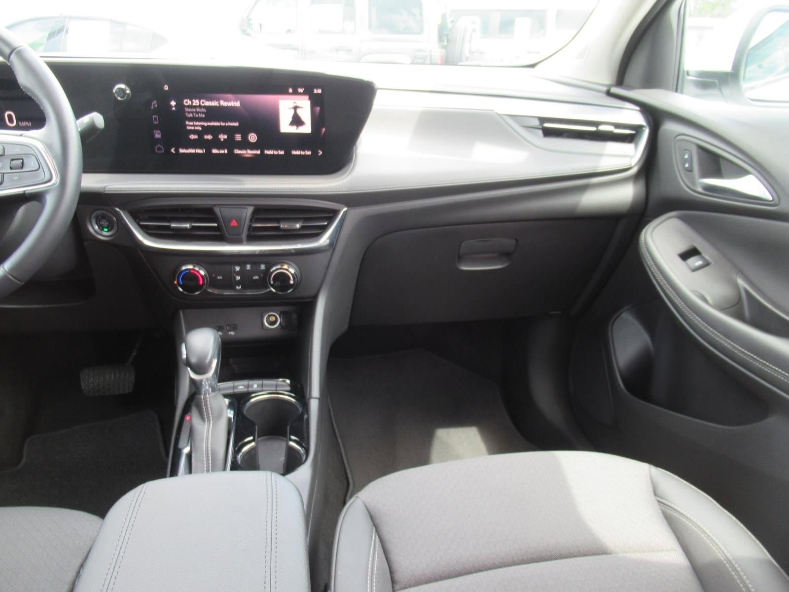 Used 2024 Buick Encore GX Preferred FWD image 14