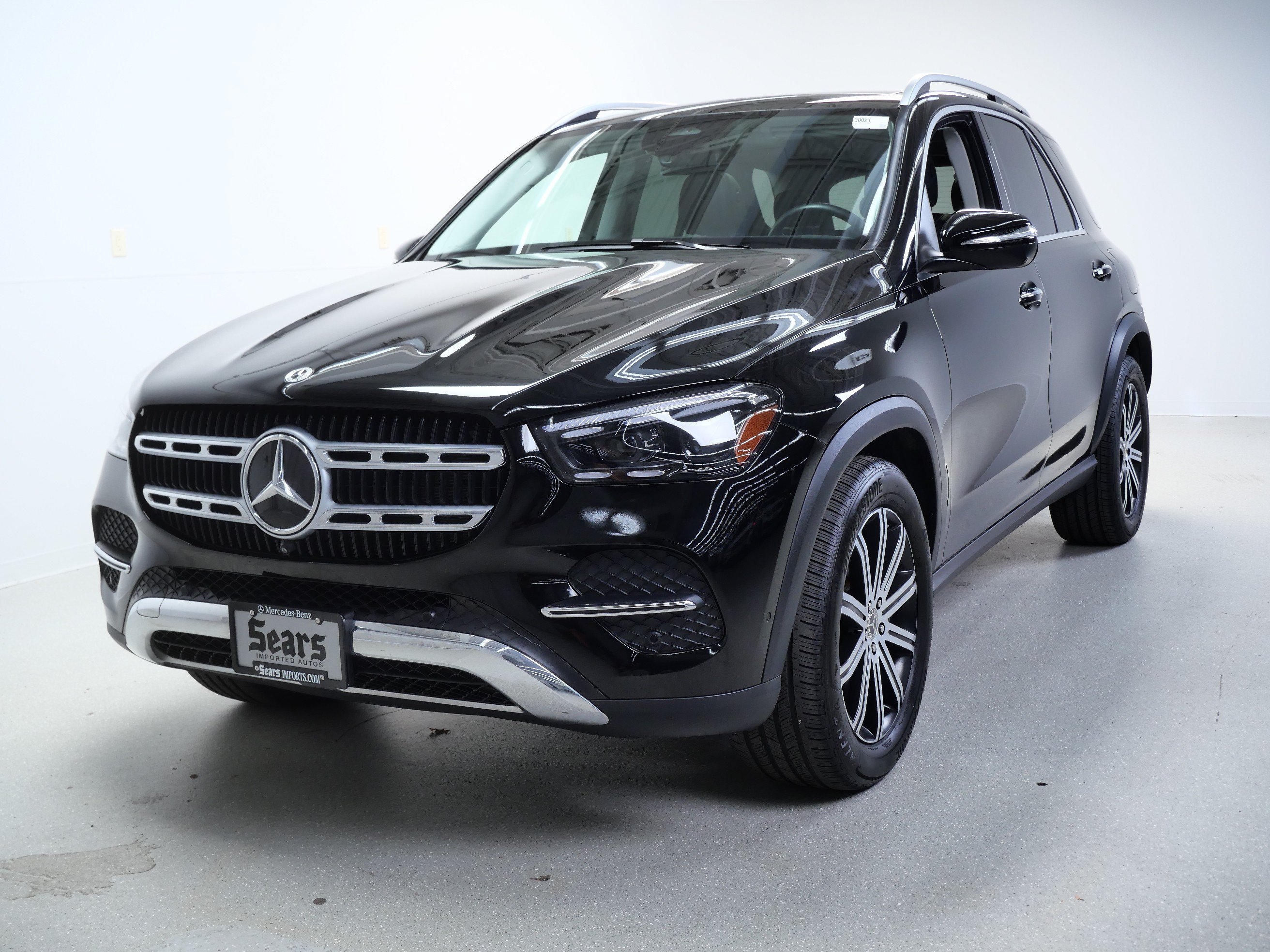Certified 2025 Mercedes-Benz GLE 450e 4MATIC w/ Winter Package image 12