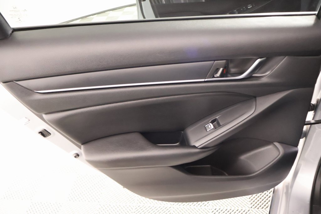 Used 2020 Honda Accord EX image 17