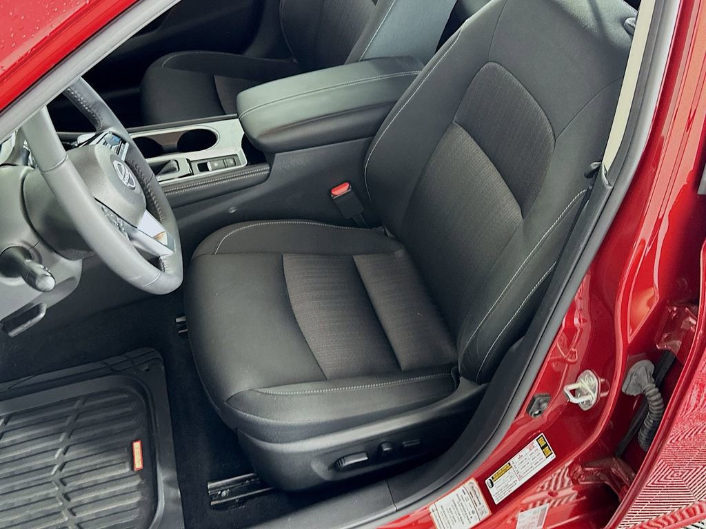 Used 2023 Nissan Altima 2.5 SV w/ SV Premium Package image 19