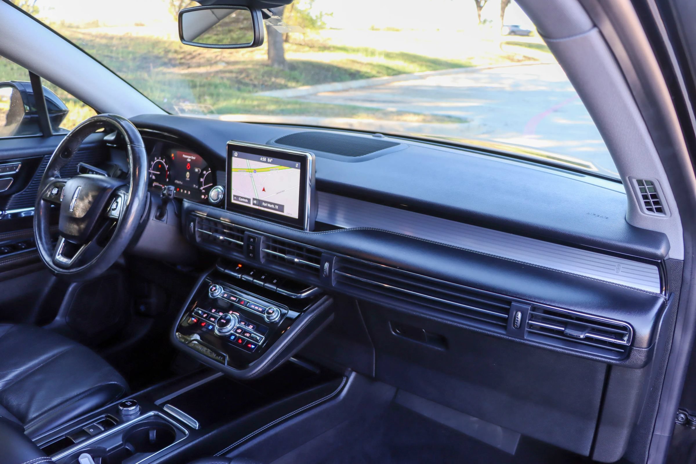 Used 2020 Lincoln Corsair AWD w/ Premium Package image 23