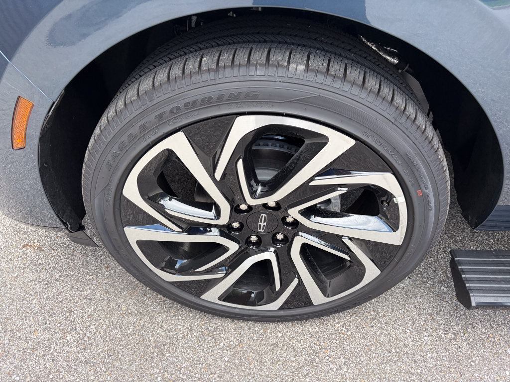 New 2027 Lincoln Navigator Reserve AWD/4WD image 61