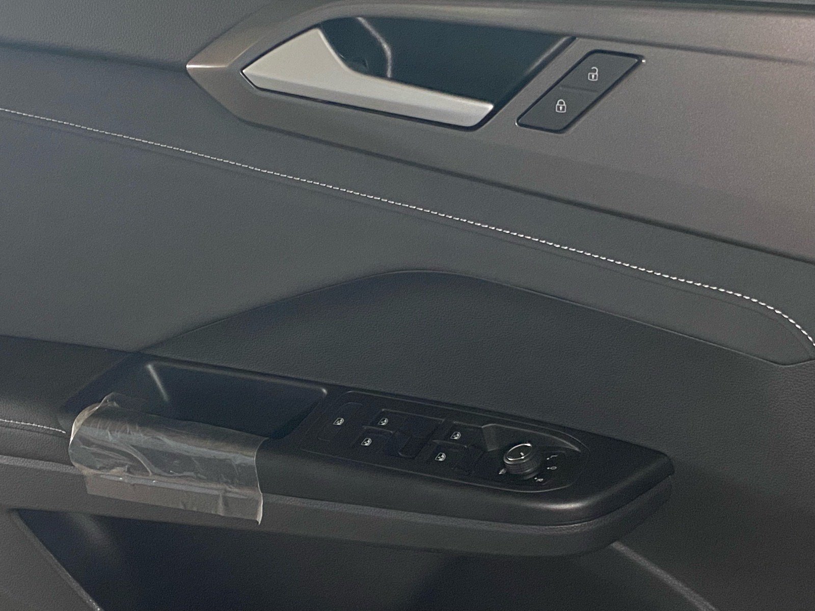 New 2026 Volkswagen Taos SE AWD/4WD image 10