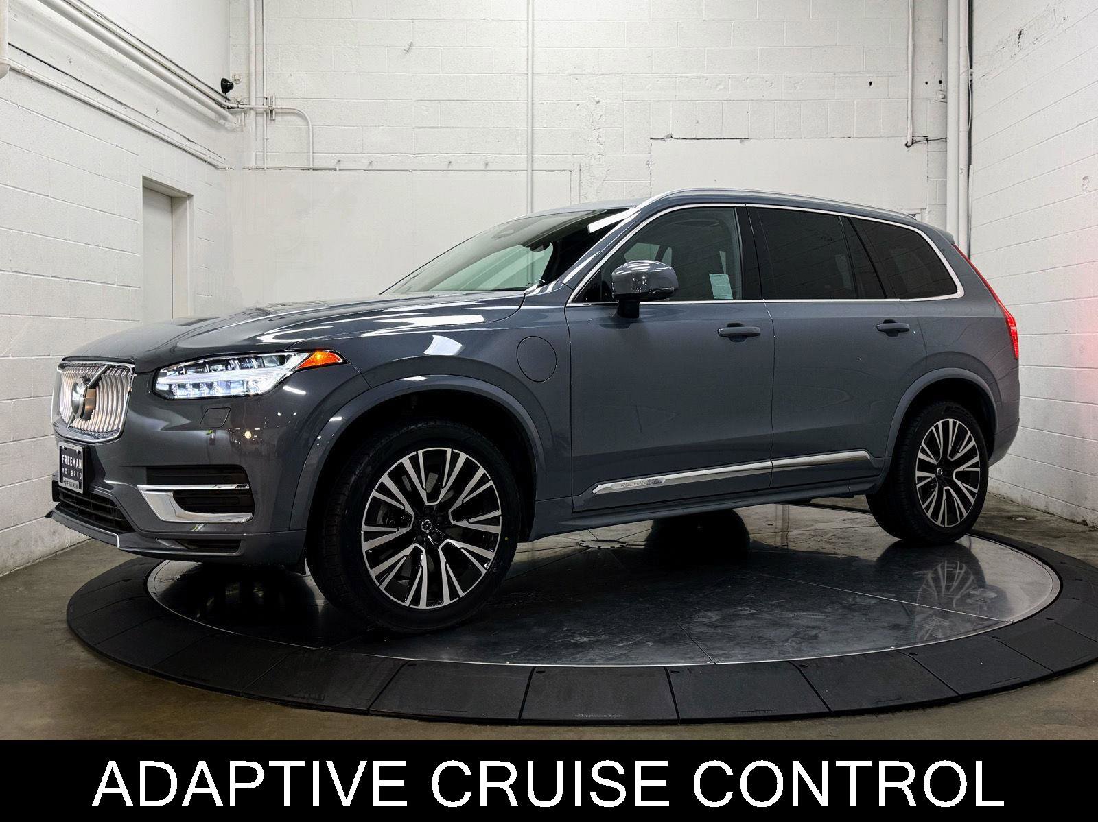 Used 2023 Volvo XC90 T8 Core w/ Climate Package image 4