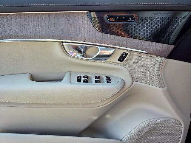 New 2027 Volvo XC90 B6 Ultra AWD/4WD image 27