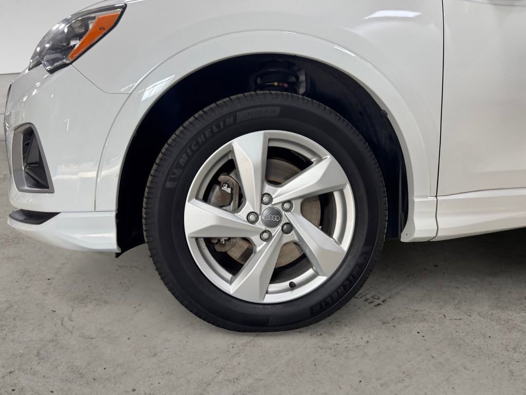 Used 2019 Audi Q3 2.0T Premium image 14