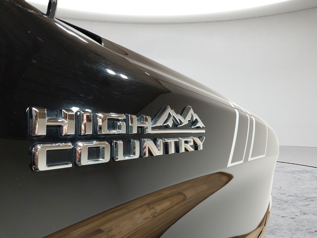 Certified 2019 Chevrolet Silverado 1500 High Country w/ Max Trailering Package AWD/4WD image 10