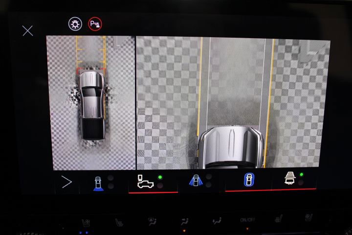 New 2026 GMC Canyon AT4 w/ Technology Plus Package AWD/4WD image 50
